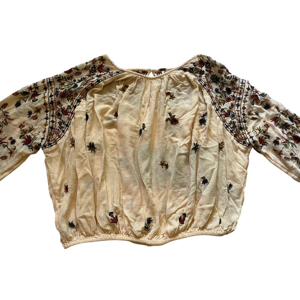Free People "Wild Flowers" Embroidered Peasant Crop Blouse Top Rose Petal